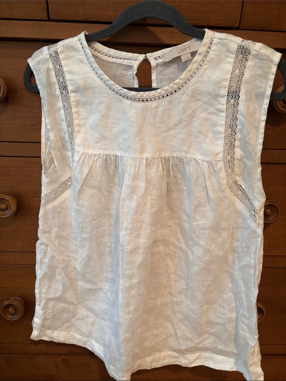 LOFT White Women’s Sz small Sleeveless Linen Top like new